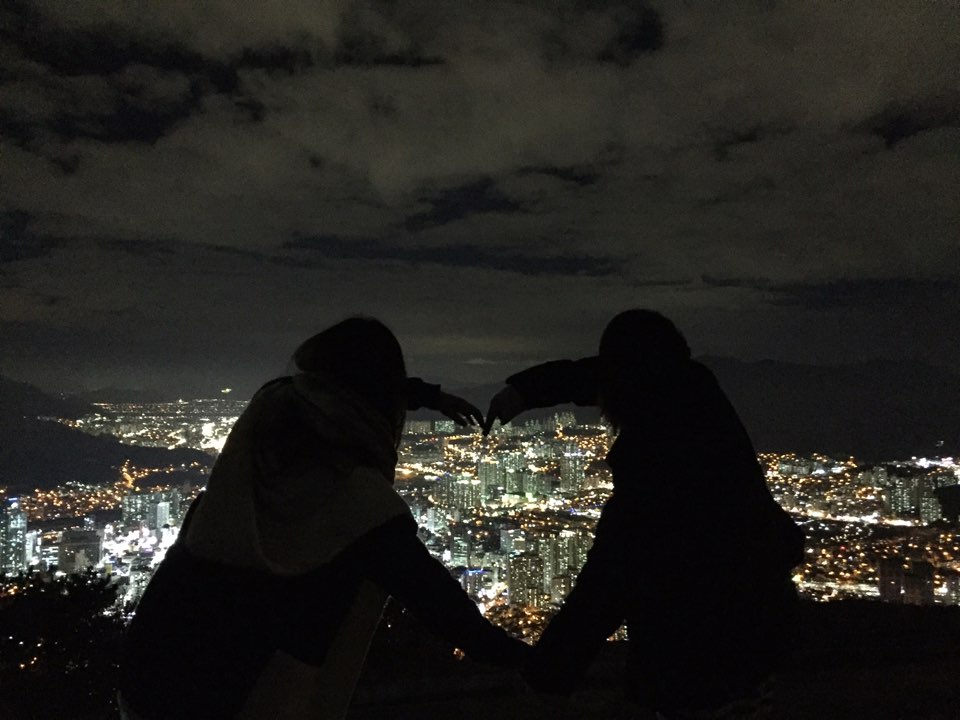 結婚式を考えているお二人には安全なカップルフォトがお勧め！ 前撮り静岡で家族写真ならデザイン工房雫