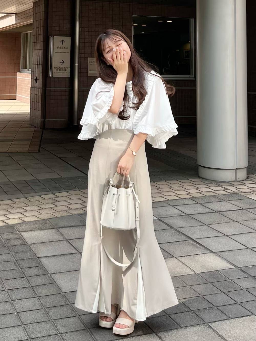 秋の水族館デートに最適なコーデ提案