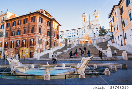 ローマの観光名所②：ナヴォーナ広場と四大河の噴水の製作逸話を紹介します by 現地ガイドアーモイタリア