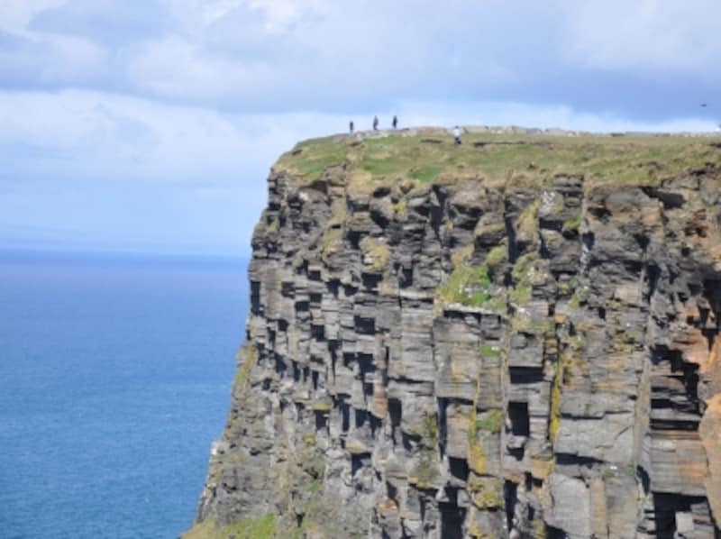 厳しい自然が作り出す神秘的な景観美！アイルランド・モハーの断崖の荒々しくも美しい絶景 - GOTRIP
