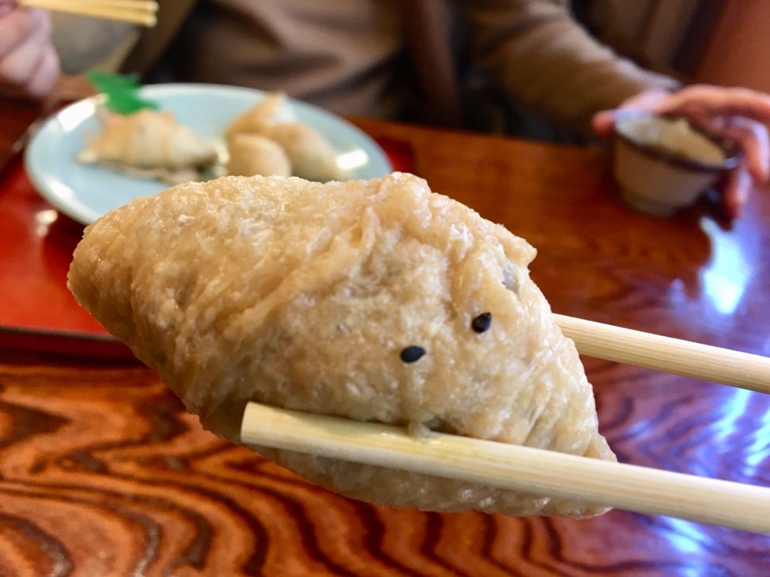 京都うどん 伏見稲荷千本鳥居で眺望抜群☆いなり寿司も必食の名俳優実家老舗「にしむら亭」 - Kyotopiキョウトピ京都情報・観光・旅行・グルメ