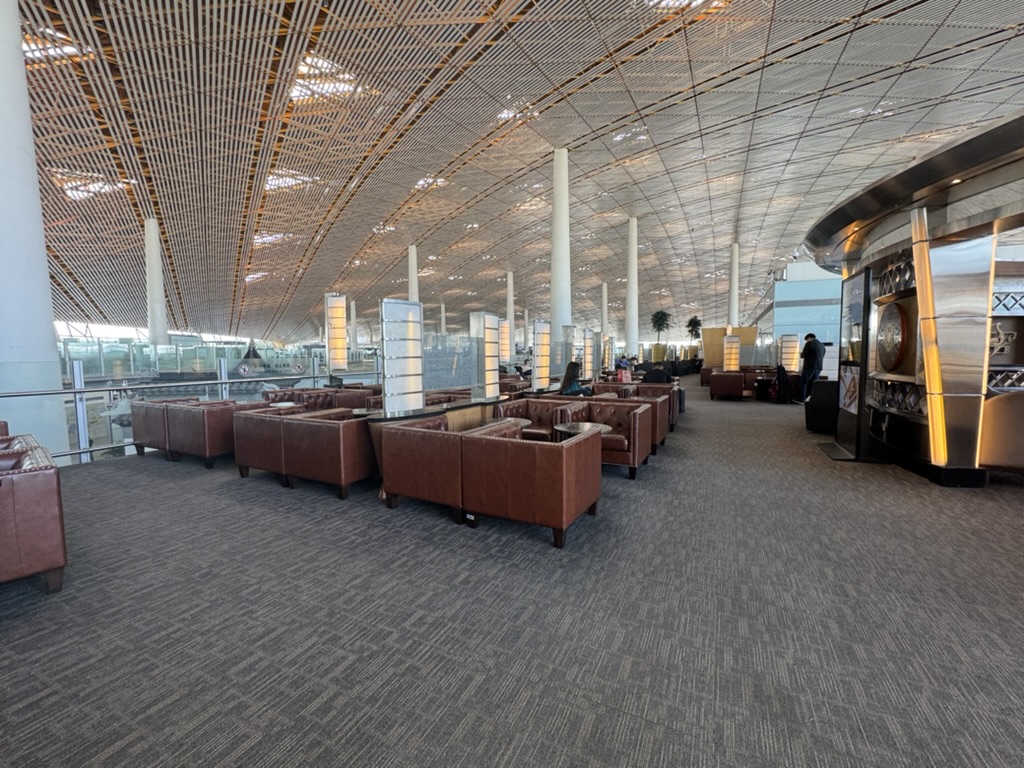 レビュー 北京首都空港でANA会員が入れるラウンジは？ エアチャイナビジネスクラスラウンジを中国国際航空搭乗時に利用した体験談紹介