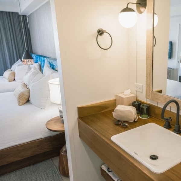 ザ サーフジャック ホテル &