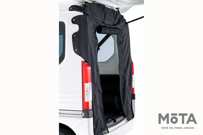 ホンダNSXがキャンピングカーに？これは世界でもっとも珍妙なキャンピングカーだ！ - AUTO