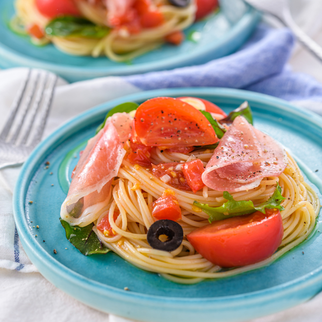 フリー写真水滴のついたトマトパブリックドメインQ：著作権フリー画像素材集