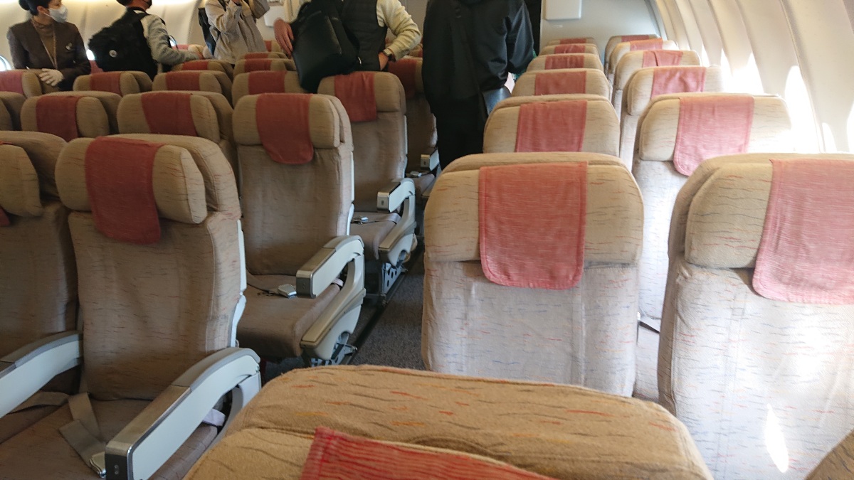 アシアナ航空oz1085 金浦-羽田間エコノミークラス搭乗レビュー - 一般薬学生の日常