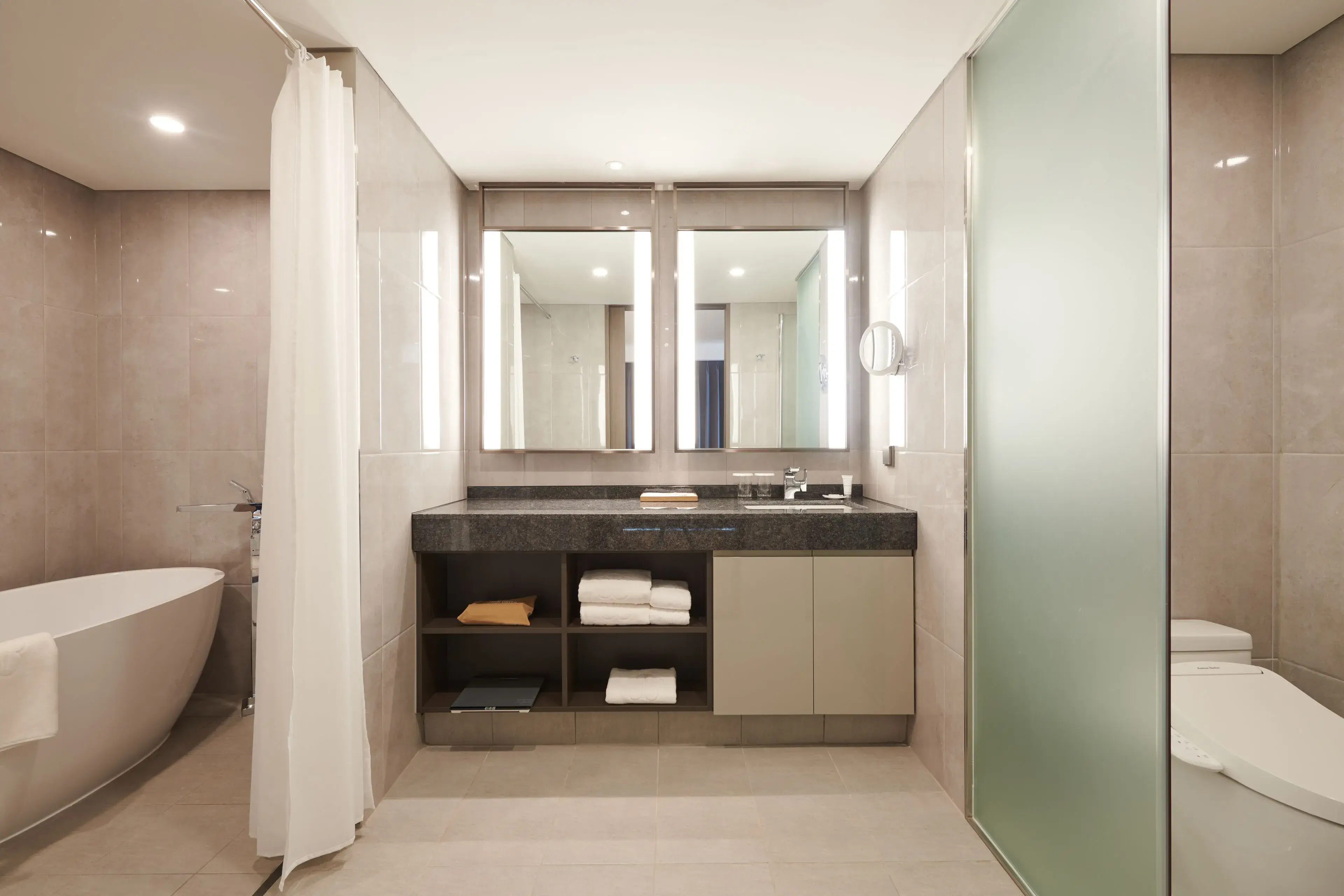 明洞屋台に激近！アクセス抜群ホテルStanford Hotel Myeongdong