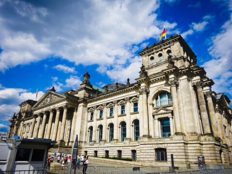 最期の時を迎える共和国宮殿 : ベルリン中央駅