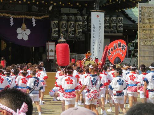 大阪「天神祭」始まる 地元商店街で元気にみこし・獅子舞THE PAGE-
