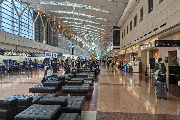 羽田空港 旅客ターミナル3F 出発ロビー 10211002267
