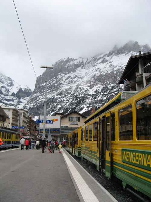 スイスで鉄道旅 急勾配を駆け上がるゆったりさも心地いい日刊ゲンダイDIGITAL
