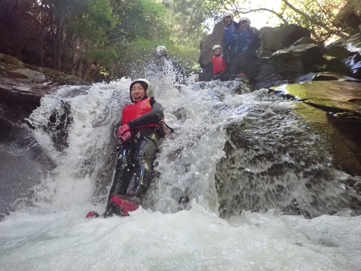 広くて快適！水遊びスポット11選子連れでものびのび楽しめる、 広い！充実してる！穴場！水遊びスポットを厳選！自然派から本格プール、芝生＆キャンプまでできるかも⛺️✨ ======