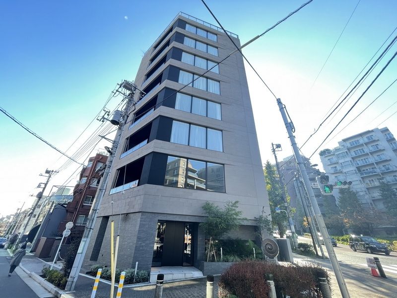 ︎◻︎広尾の集合住宅 ◻︎広尾東京集合住宅rc造建築デザイン設計事務所建築家黒川智之建築設計事務所設計ロウファットストラクチュアeosplusジーエヌ設備計画株式会社渋谷tomoyukikurokawaarchitectsarchitectarchitecture photo