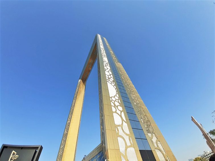 ドバイ新名所「ドバイフレーム」ドバイの街並みが額縁に納まる！ 新インスタ映えスポット新婚旅行・ハネムーンのオーダーメイド旅行専門 グラージュ