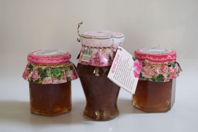 Amazon.co.jp: 薔薇の国 ブルガリア