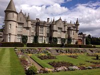 故エリザベス女王が最期を迎えたバルモラル城が初めて一般公開にハーパーズ バザー Harper's BAZAAR