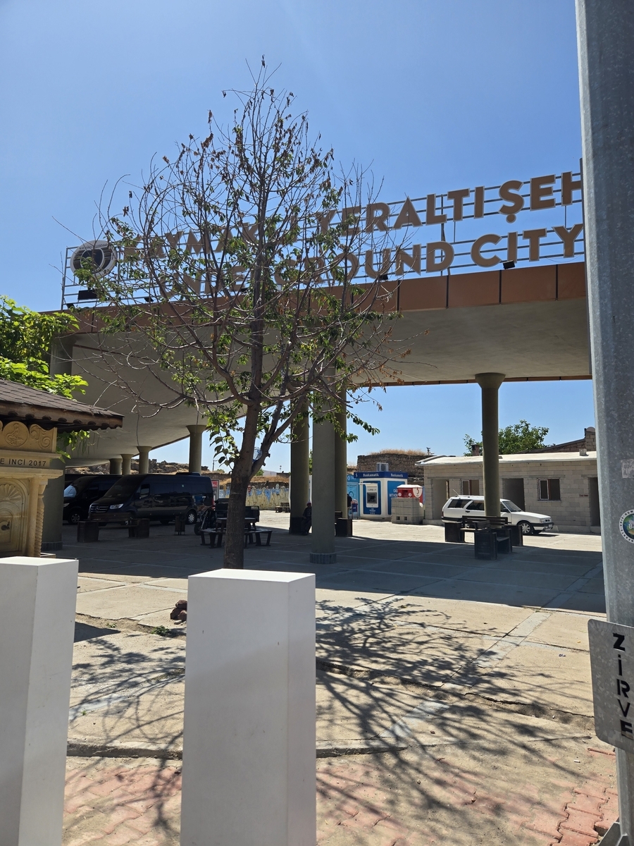 ギョレメからウチヒサール城・カイマクル地下都市へバスでの行き方 2025年8月- キャンプ・海外旅行ブログ