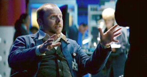 ミッション：インポッシブル』2年半かけて艦体セット＆巨大水槽を建造！トム・クルーズ、“潜水スタント”特別映像公開シネマトゥデイ