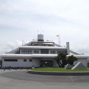 平良 初出場で全国頂点 ヨット女子 好レース連発 ２位に大差沖縄タイムス＋プラス