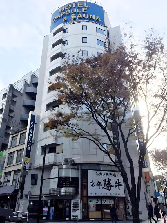 中銀カプセルタワービル跡地。2027年開業のホテル建設が進行しています。中銀カプセルタワー中銀カプセルタワービル建築写真建築巡り建築家建築探訪レトロ建築レトロnakagincapsuletowernakagin黒川紀章メタボリズム