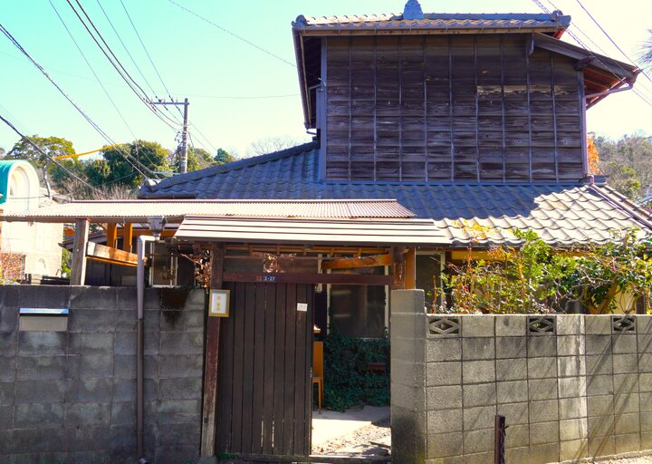 古都鎌倉の風情あふれるお庭を眺めて過ごす贅沢なひととき♪「麻葉屋の勝手口 古民家縁側cafe」ことりっぷ