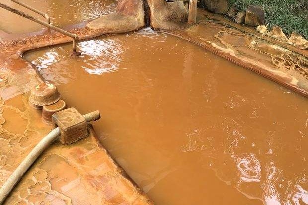 湯田中温泉 よろづや 長野県 日帰りレポート秘境温泉