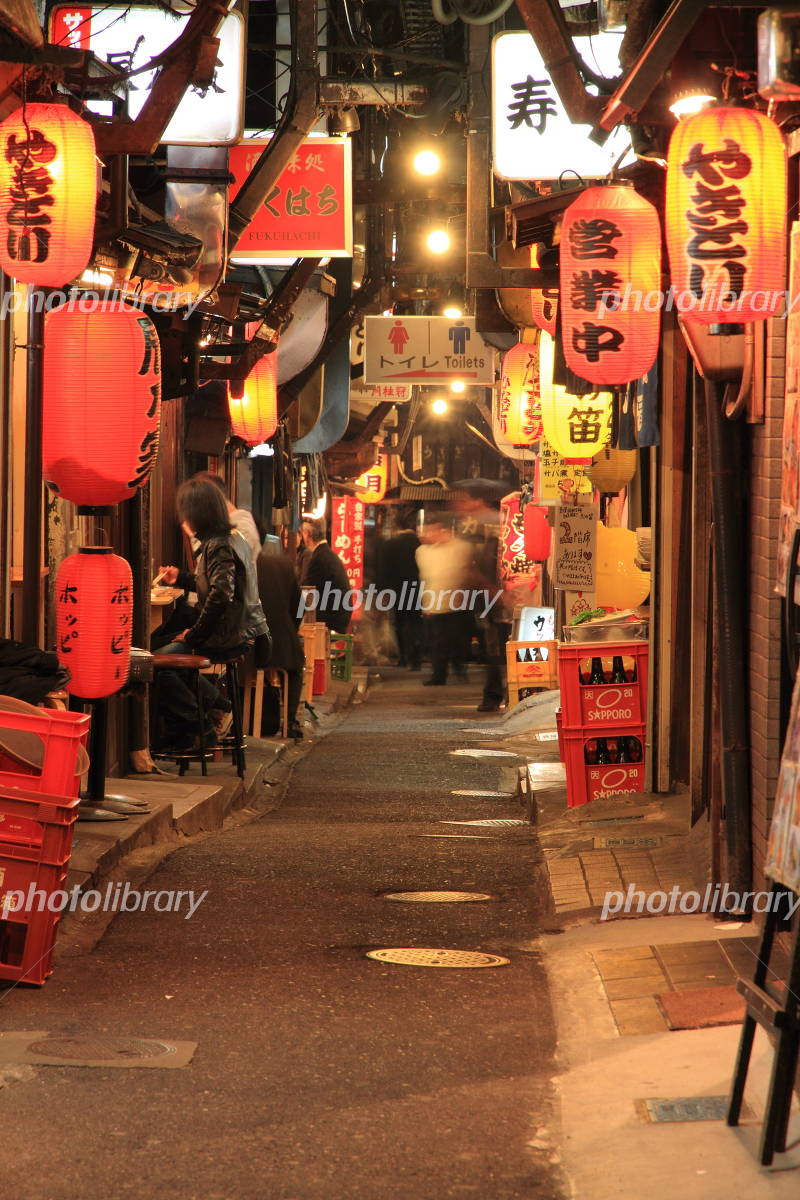 新宿西口・思い出横丁 安心・安全な飲み屋街を存続させ、防災の大切さを発信したい -