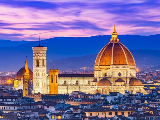 レプッブリカ広場中央駅- ツアーとアクティビティエクスペディア