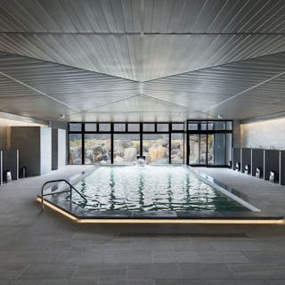 古民家宿るうふ 蔦之家」OPEN 〜 日本ワインの聖地に 一棟貸し”和洋館”