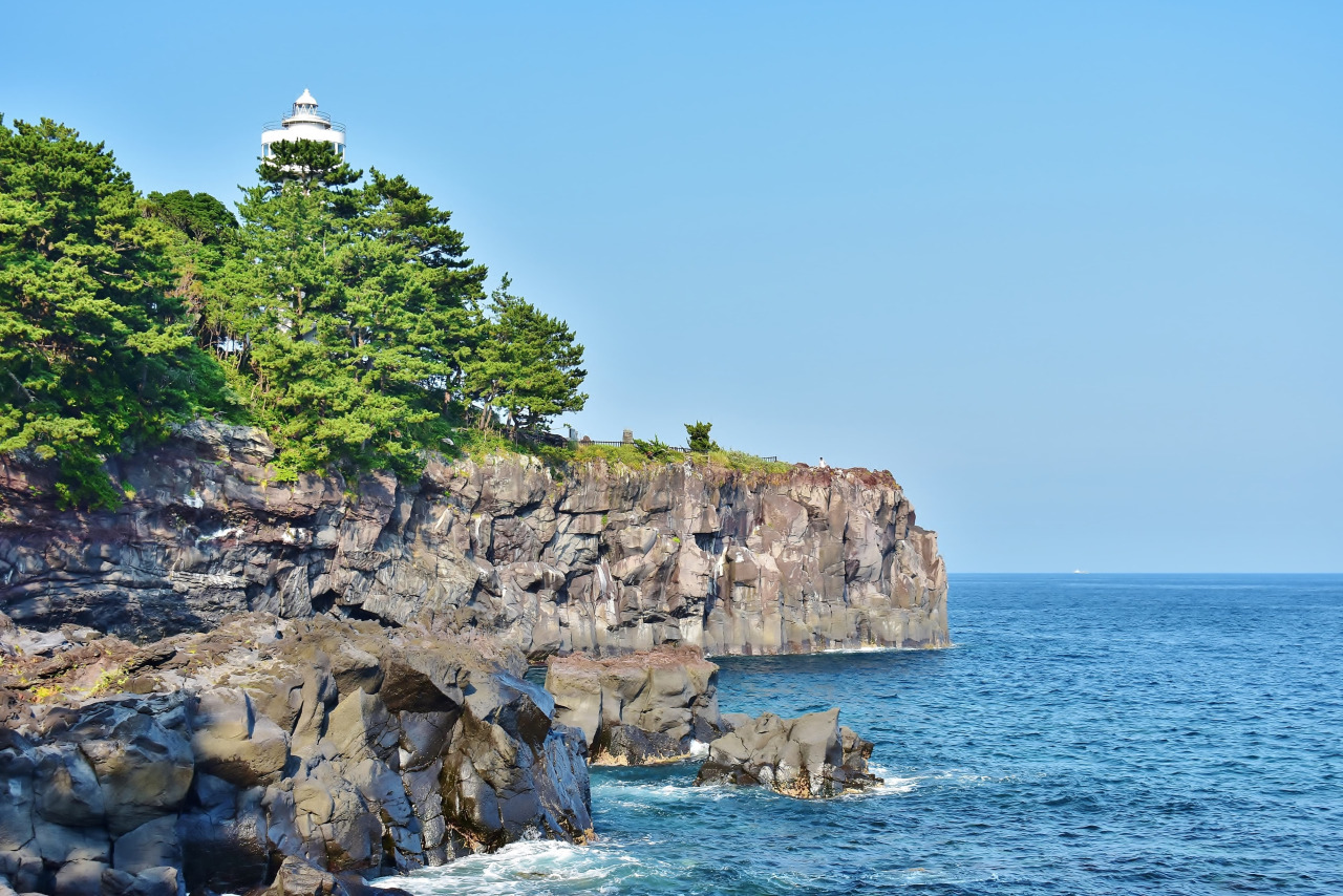 静岡県 伊東市 城ヶ崎海岸の門脇吊橋の写真素材68949913-