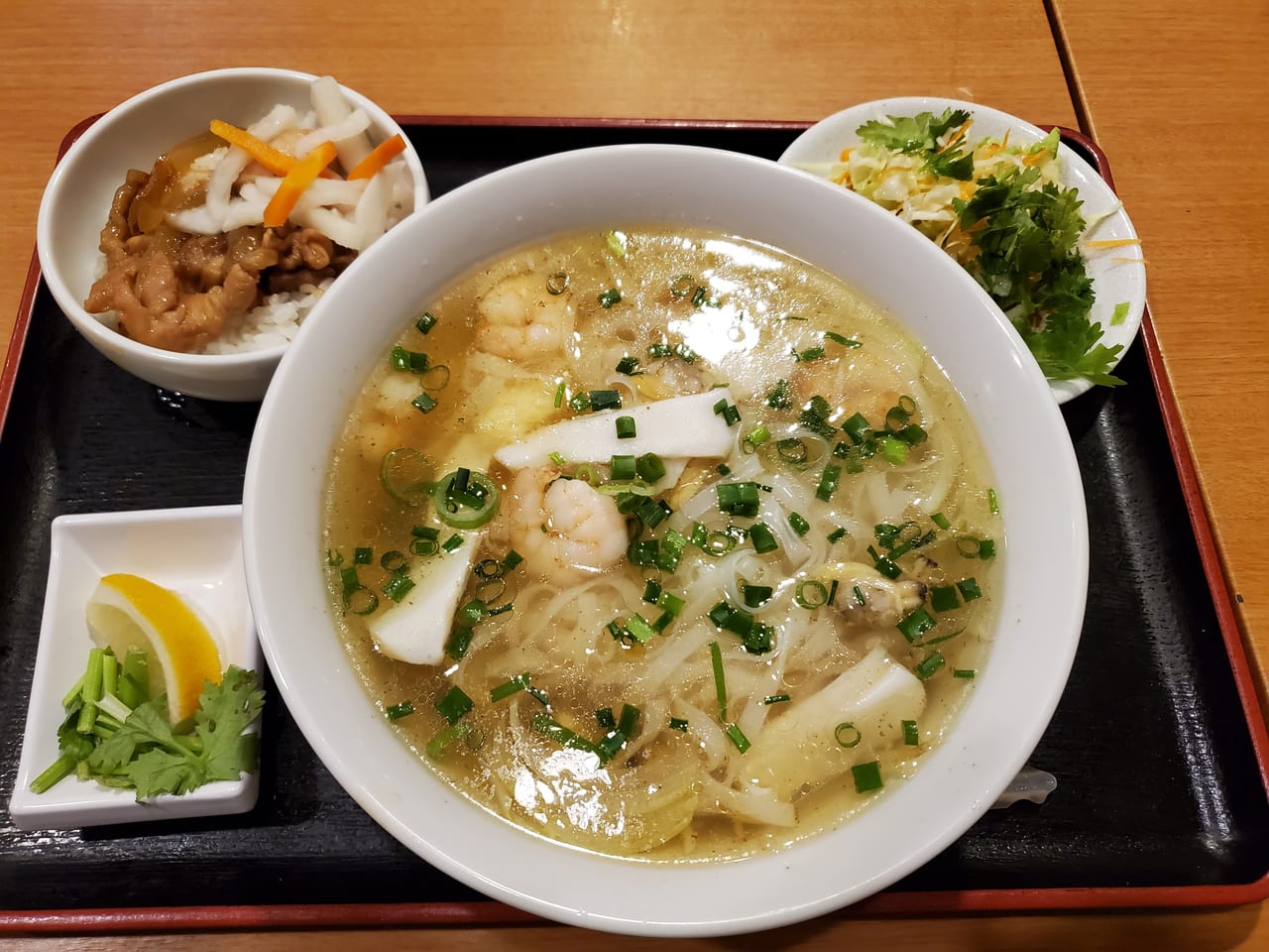 ベトナム料理 ふぉーの店 本町店 本町 ベトナム料理-