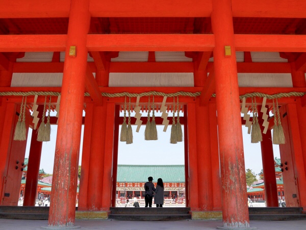 平安神宮 秋の神苑無料公開京都旅屋