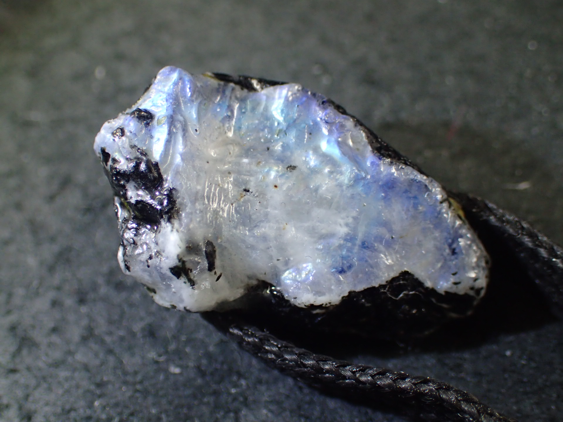 ムーンストーン建築- Wikipedia