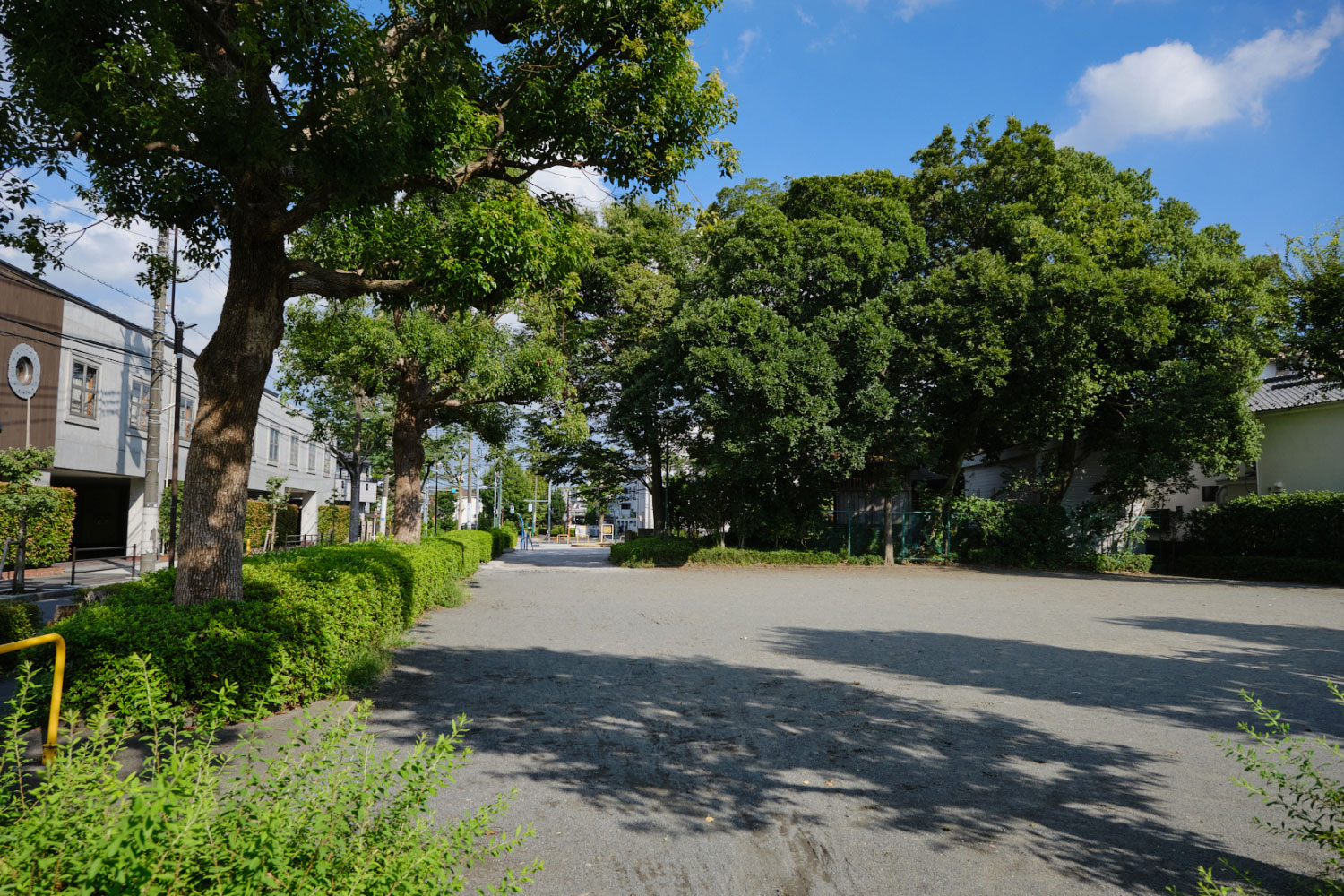 国鉄下河原線跡の下河原緑道を歩く - 散歩の途中