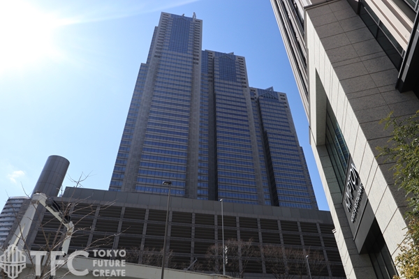 新宿パークタワーとは - わかりやすく解説 Weblio辞書