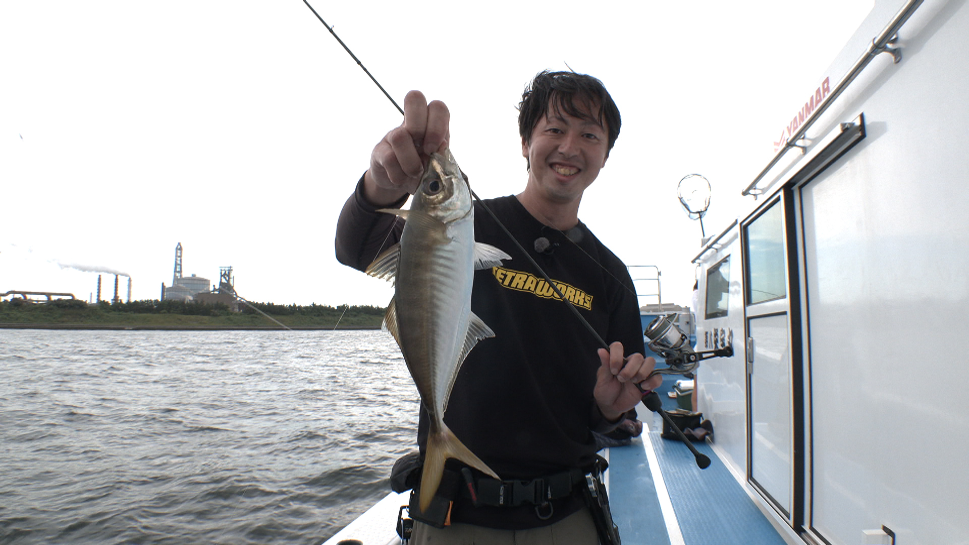 鶴見川 国道駅前 エモ釣り場～戦前にタイムスリップしつつ、黒鯛を釣れる場所。 釣り場案内人サトシ！釣り場案内人サトシ