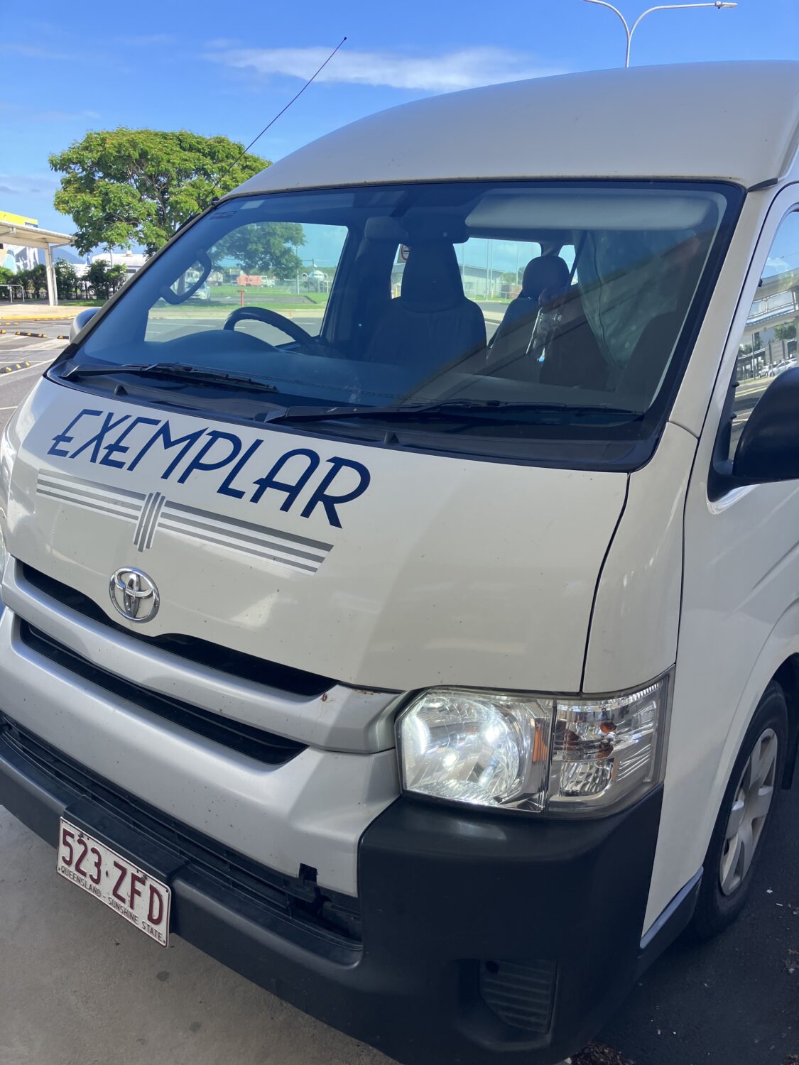 ケアンズ空港からの交通手段 - My First