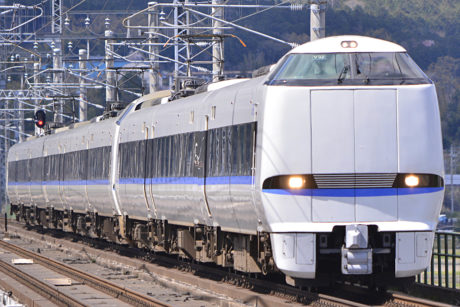 File:683系 0番代 しらさぎ色 非貫通先頭車.jpg