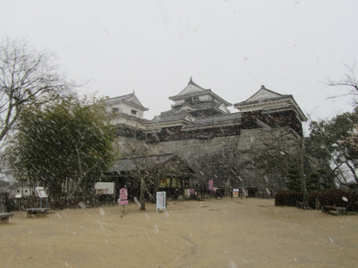 お城めぐりFAN日本の城を美しい写真で巡る旅