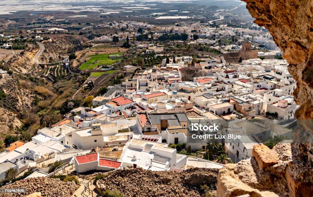 アンダルシアの白い村 カサレス スペイン写真素材3315029- フォトライブラリ