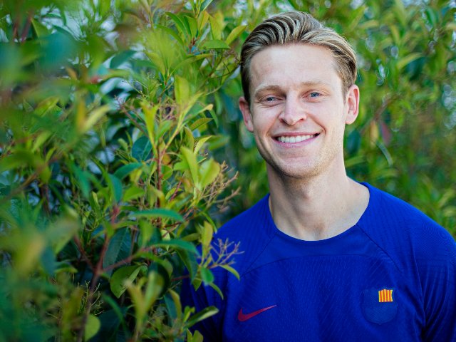 バルセロナ、MFデヨングの右足首負傷を発表 全治５～７週間と現地紙報道 - スペインリーグ写真ニュース :