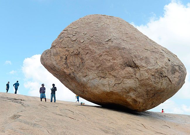 世界の岩 海外の魅力的な奇岩・岩の絶景20選：オンラインツアーまとめどこでもドアTrip メタバース