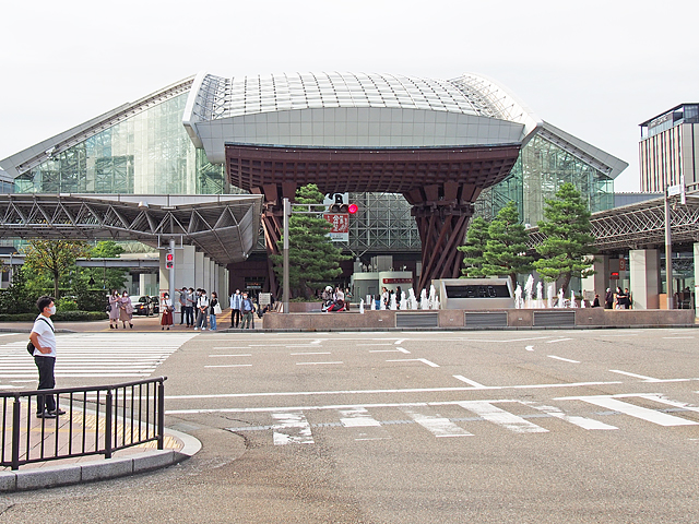 北鉄金沢駅