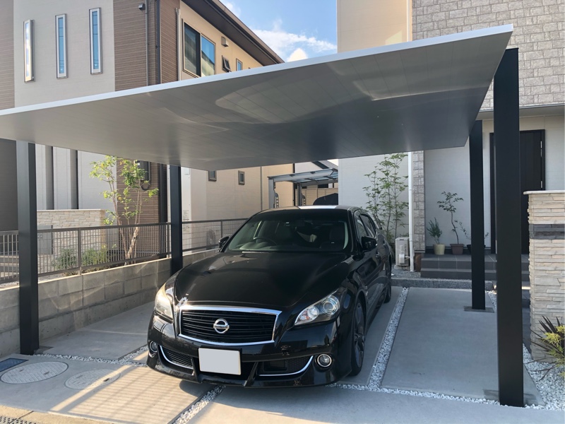 こんな日常は見れない。砂利道＆青空駐車されている「ラ・フェラーリ」を目撃Creative Trend