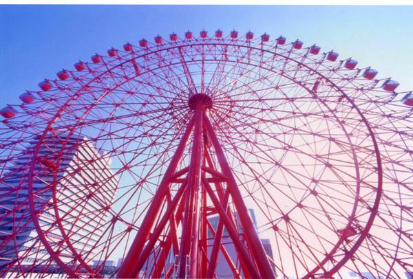 大阪梅田 HEP FIVEの赤い観覧車の写真素材106564037- PIXTA