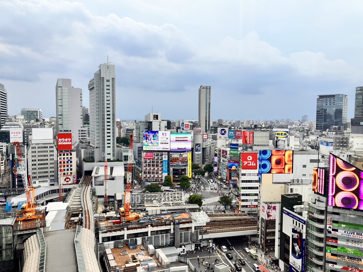 渋谷ヒカリエ 11F スカイロビーの夜景情報 行き方・入場料金・営業時間・景色