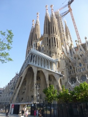 ガウディを追いバルセロナへ日経クロステック xTECH