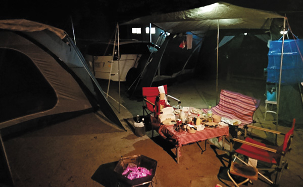 テントの中ってどう整理してるの？？レイアウト上手なキャンパーが実践してる『3つのコツ』CAMP HACK キャンプハック