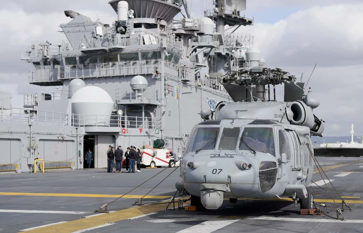 強襲揚陸艦「アメリカ」大阪港へ
