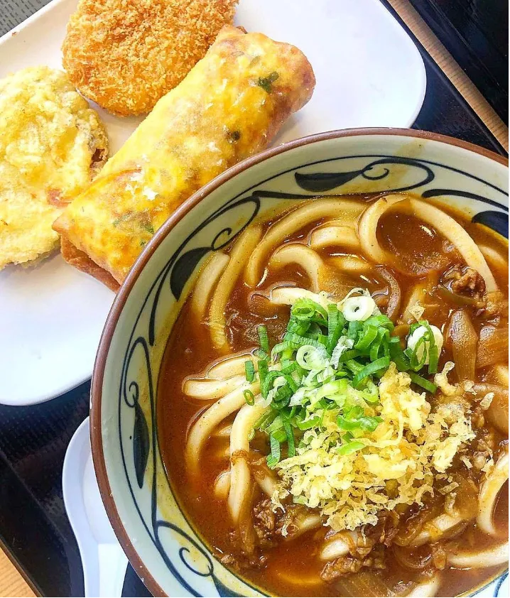 丸亀製麺で売上NO.1のお店はハワイにあった！驚異的な行列ができる謎に迫る坂上＆指原のつぶれない店TBSテレビ